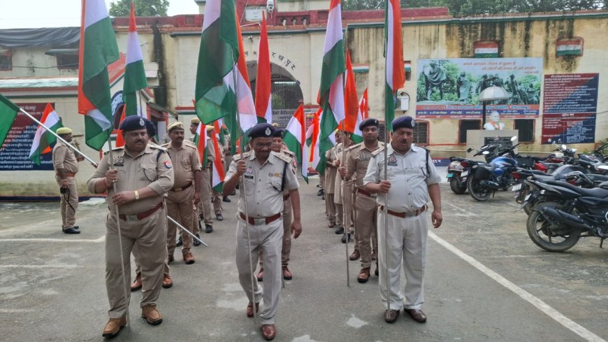 स्वतन्त्रता दिवस के पूर्व संध्या पर जिला कारागार से निकला प्रभात फेरी