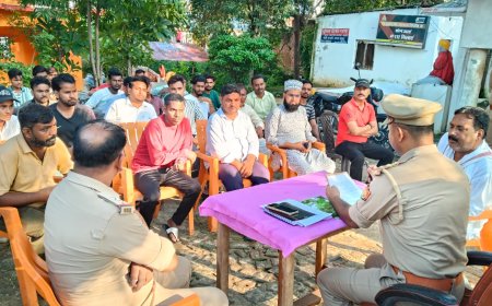 संदिग्ध ड्रोन उड़ने व बारावफात को लेकर लालगंज पुलिस ने की बैठक