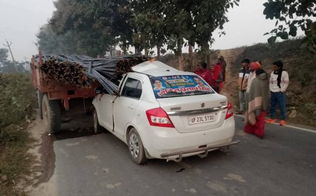 सरिया लदी खड़ी ट्रैक्टर ट्राली में पीछे से घुसी कार