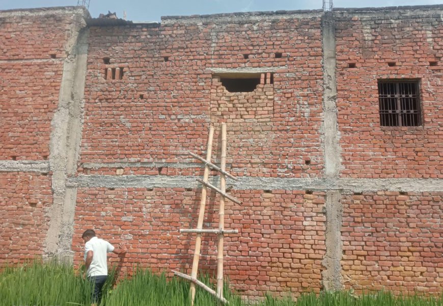 देईसांड़ में कपड़े की दुकान में नकबजनी, रात्रिगस्त पर उठे सवाल